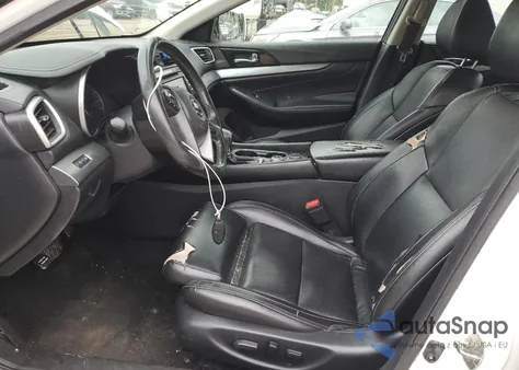 2017 Nissan Maxima 3.5S z USA, uszkodzony, nr VIN 1N4AA6AP5HC439288